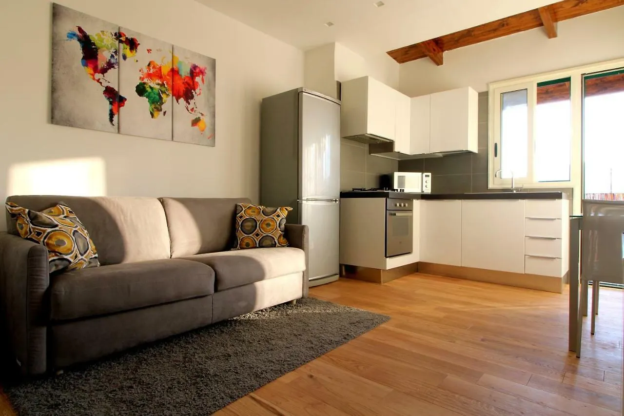 Suite Delicia Apartment - Appartamento Con Terrazza Naples