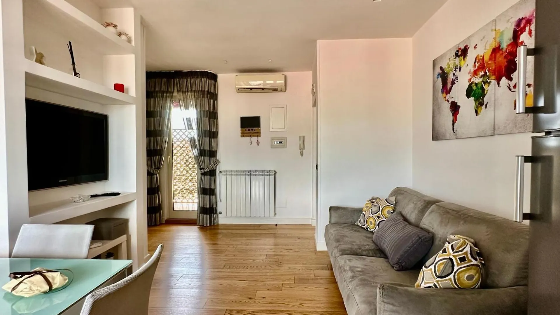 Suite Delicia Apartment - Attico con Terrazza Napoli 0*,  Italia