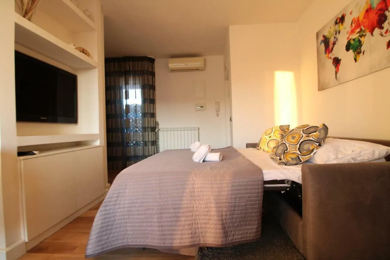 Suite Delicia Apartment - Attico con Terrazza Napoli Italia